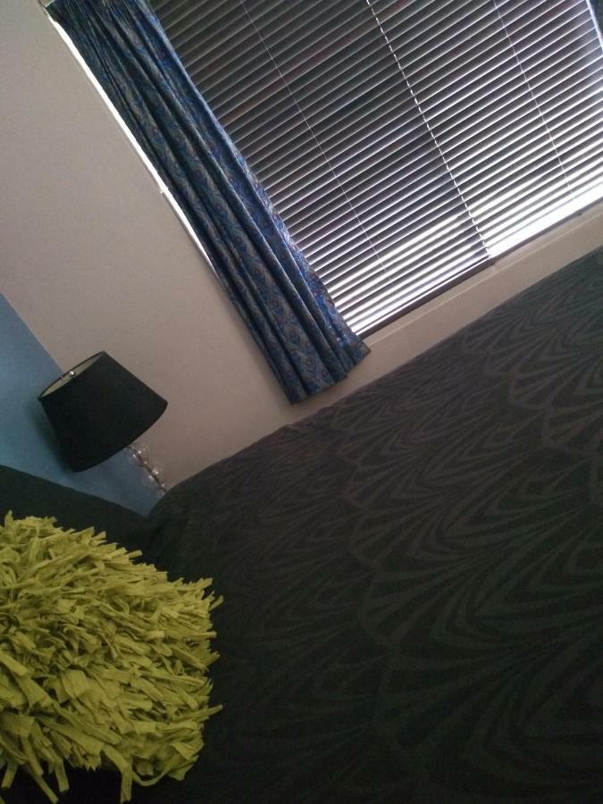 Kindred Studio Apartments Leeton Extérieur photo